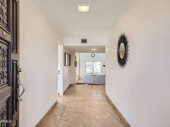 5th image of 6931 E Montgomery Rd