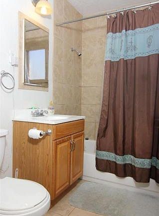 5th image of 2113 Valencia Dr NE
