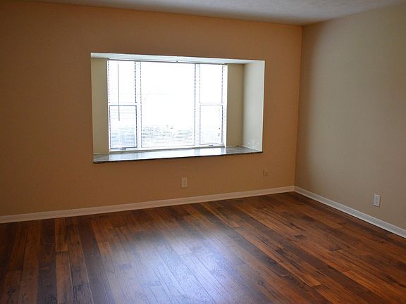 2nd image of 503 Club Pkwy