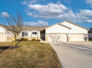 53188 Pineridge Dr, Chesterfield, MI 48051