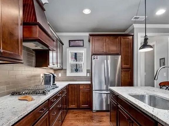 2nd image of 8172 Caldwell Dr
