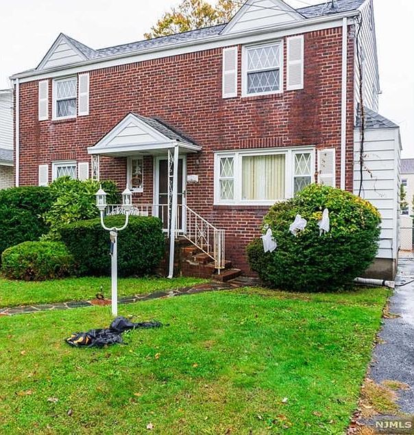 1st image of 57 1st St #2