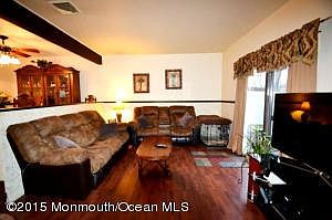 5th image of 804 Bounty Ct