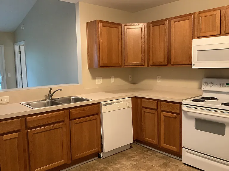7204 Weavers Way — Photo 3