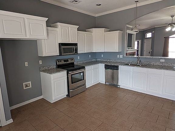 4th image of 500 NE 21st St