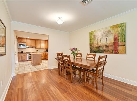 5th image of 6010 Chamberlain Dr