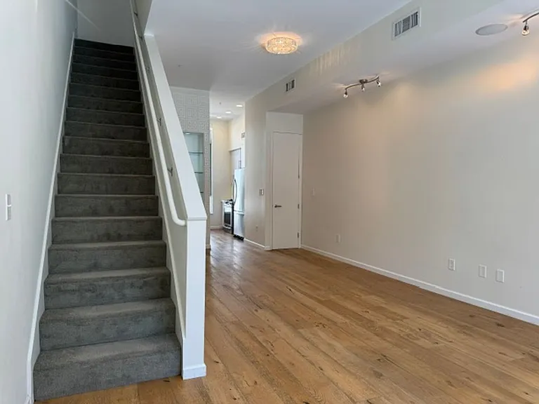 32 Iron Horse Ln — Photo 7