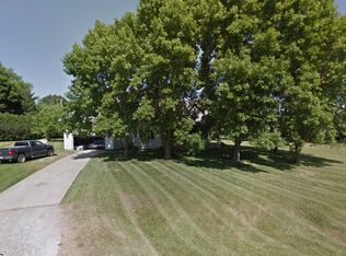 220 Camelot Pl, Robins, IA 52328