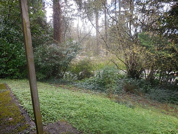 4th image of 7090 94th Ave SE