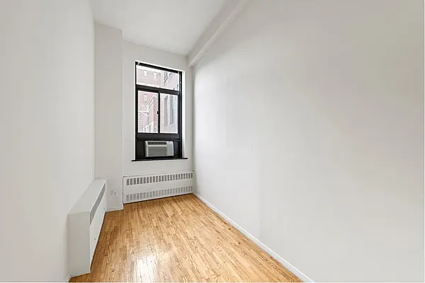 Rented by Douglas Elliman | media 35