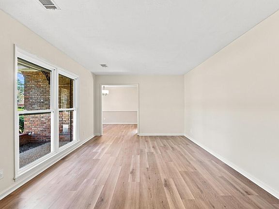 5th image of 4814 Allegheny Dr