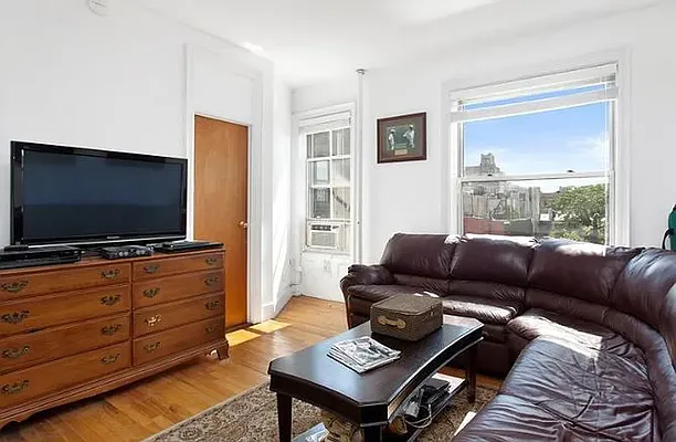 Rented by LJ Sloane Management | media 9