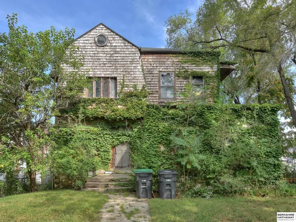 2226 Howard St, Omaha, NE 68102