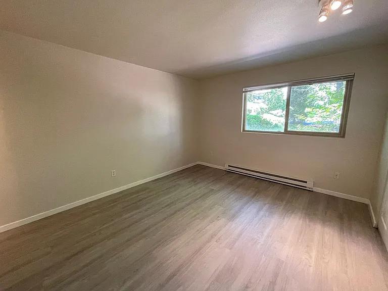 Skandi Villa in Edmonds | Boutique Apartments with Modern Touches | 1 MONTH FREE! — Photo 22
