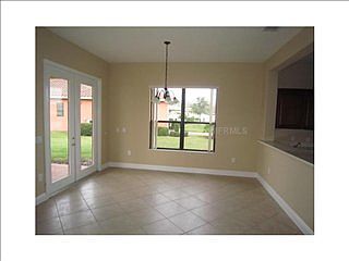 4th image of 301 Santa Barbara Ln