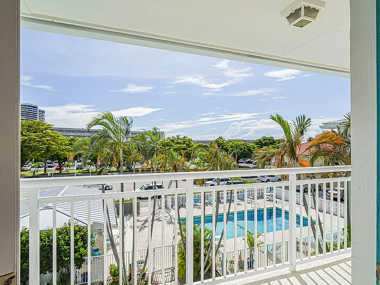 37 Yacht Club Dr #310 — Photo 17