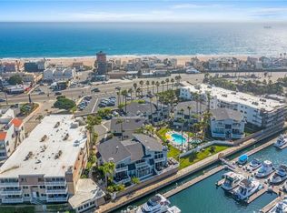 16255 Pacific Cir APT 202, Huntington Beach, CA 92649