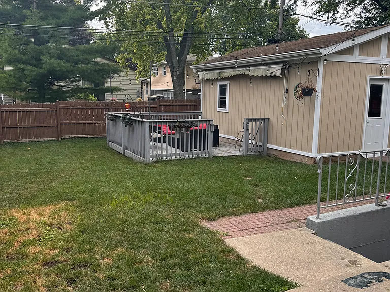 517 S Dryden Pl — Photo 14