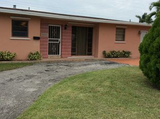 8900 SW 18th Ter, Miami, FL 33165