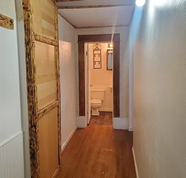 420 2nd Ave NE #102 — Photo 3