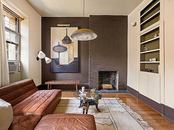 2nd image of 207 W 21st St #3F