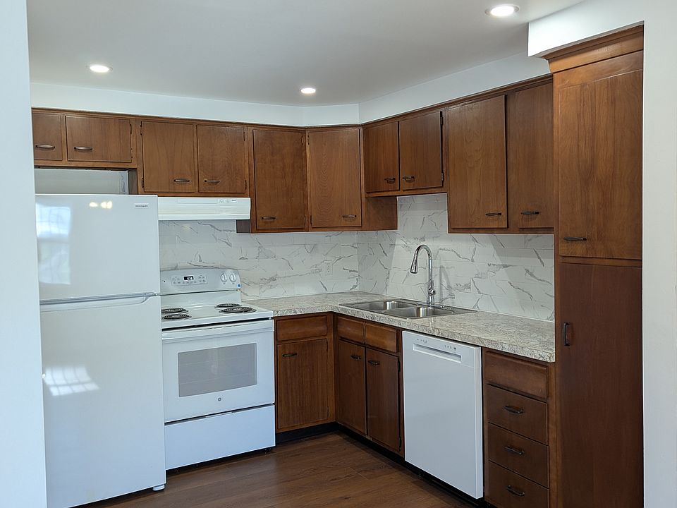 1st image of 202 S Union Rd APT 8