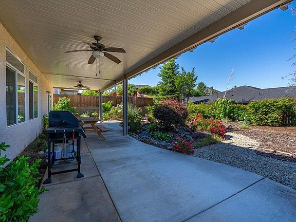 4th image of 604 Durango Way