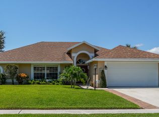 13125 Meadowbreeze Dr, Wellington, FL 33414