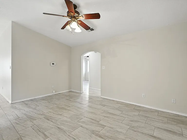 6505 Evesham Rd NW — Photo 12