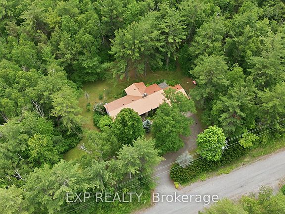 2nd image of 149 Simpson Hill Rd