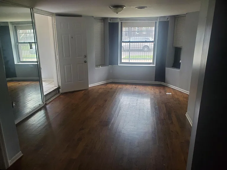 6512 S Drexel Ave #1 — Photo 2