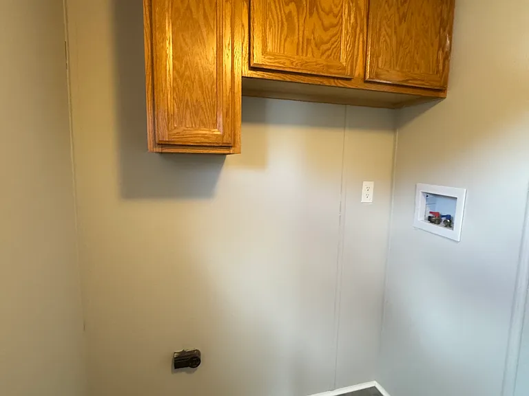 490 Harless St — Photo 18