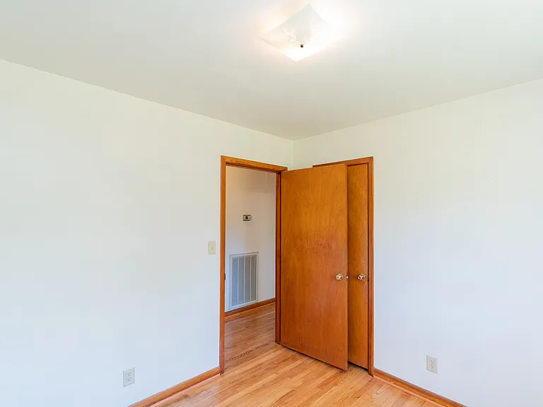 1214 Echo Dr — Photo 15