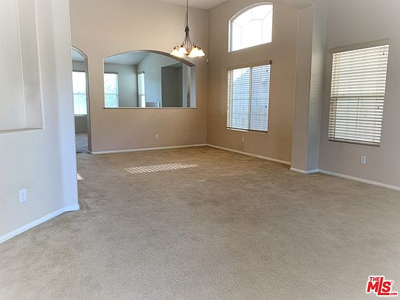 2nd image of 14997 Fairhaven Dr