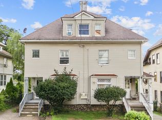 89 Elmwood Ave, Waterbury, CT 06710
