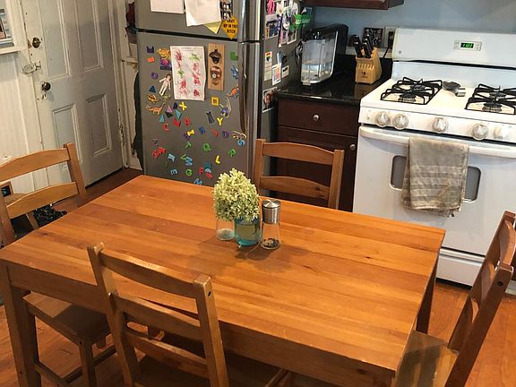 3rd image of 127 Claremont Ave APT 1