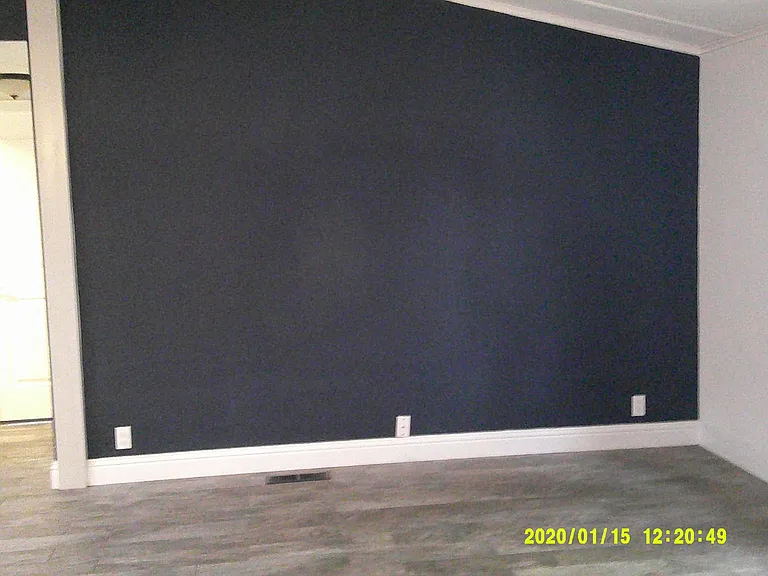 945 Davis St — Photo 5
