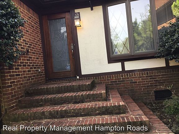 3rd image of 2520 Bellechase Ct