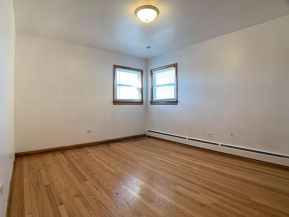 3rd image of 1915 S Harlem Ave APT 1W