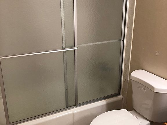 5th image of 2524 Haley St APT 19