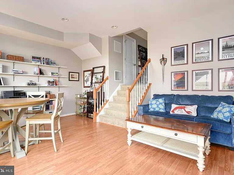 2372 Battery Hill Cir — Photo 32