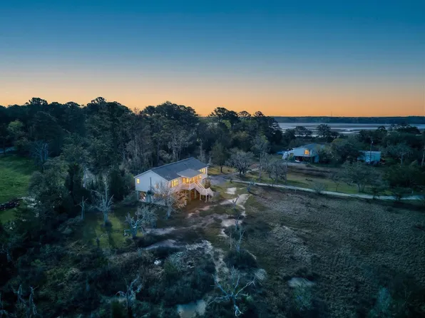 3810 Marshfield Rd, Johns Island, SC 29455