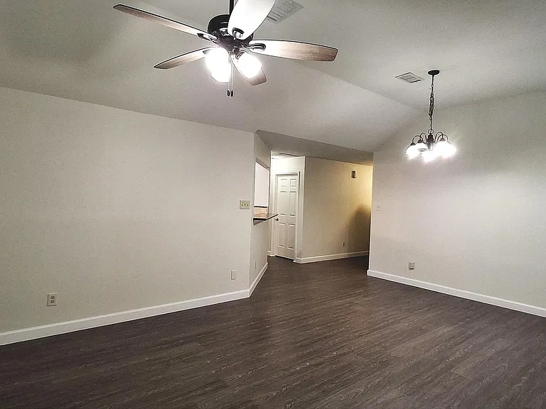 11066 Landsbury Ct — Photo 28