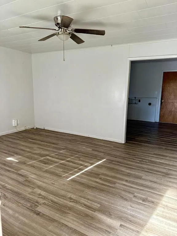 608 E Spaulding St — Photo 2