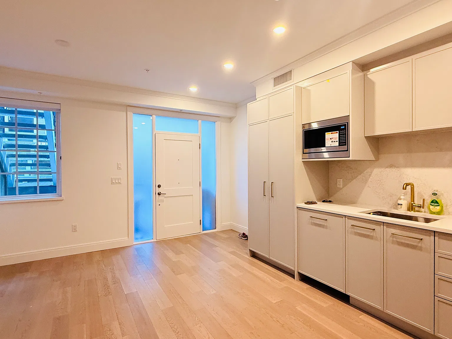 1 bed, 500 sqft, $2,450 — Photo 4