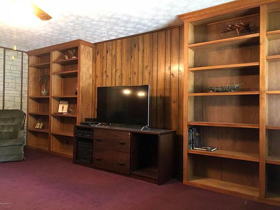 4th image of 2105 Lake Weir Ave