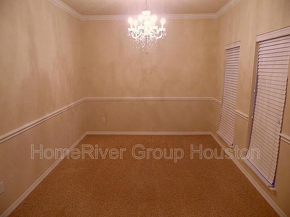 3rd image of 8710 Auburn Glen Ln