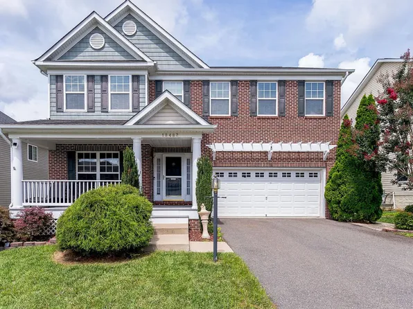 18482 Quantico Gateway Dr, Triangle, VA 22172
