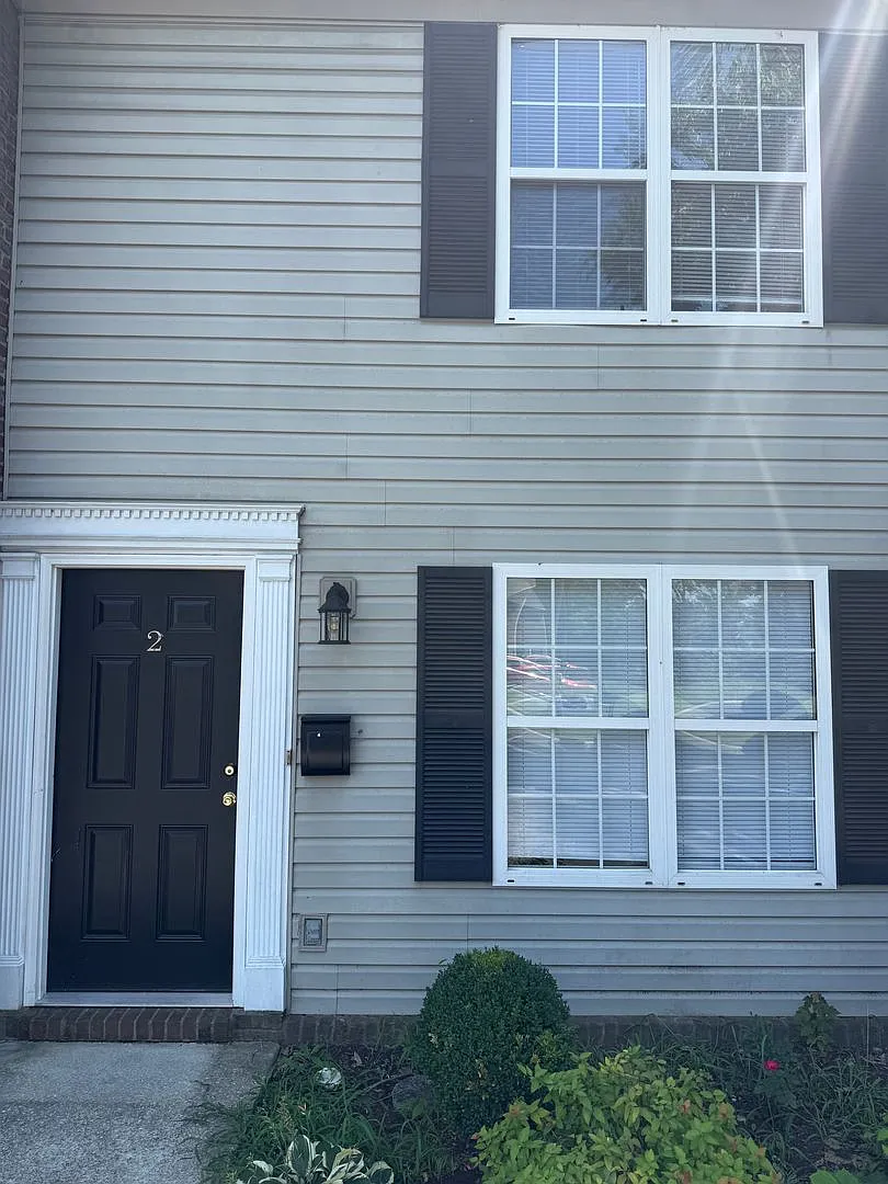 3-Plex Green St — Photo 1