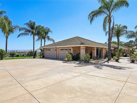 2nd image of 3676 Alta Vista Dr